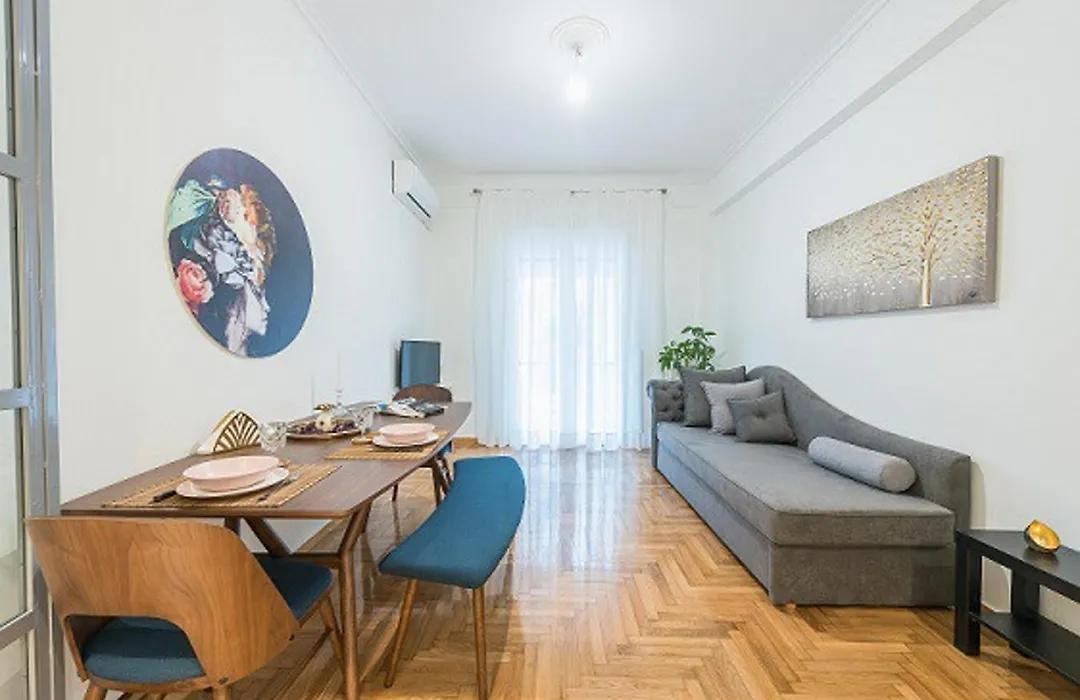 Cozy Home In Athens-1